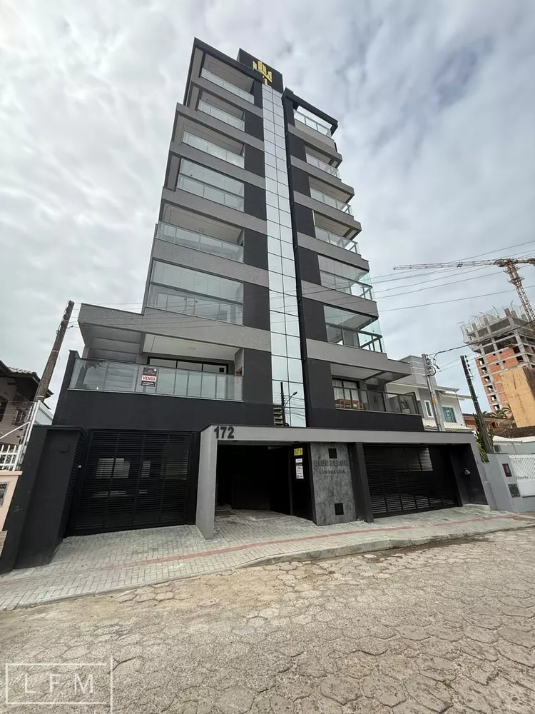 Apartamento à venda com 2 quartos, 69m² - Foto 2