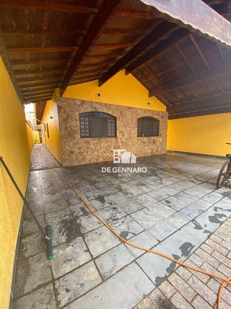 Casa, 3 quartos, 241 m² - Foto 4