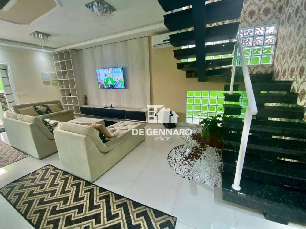 Casa, 5 quartos, 300 m² - Foto 1