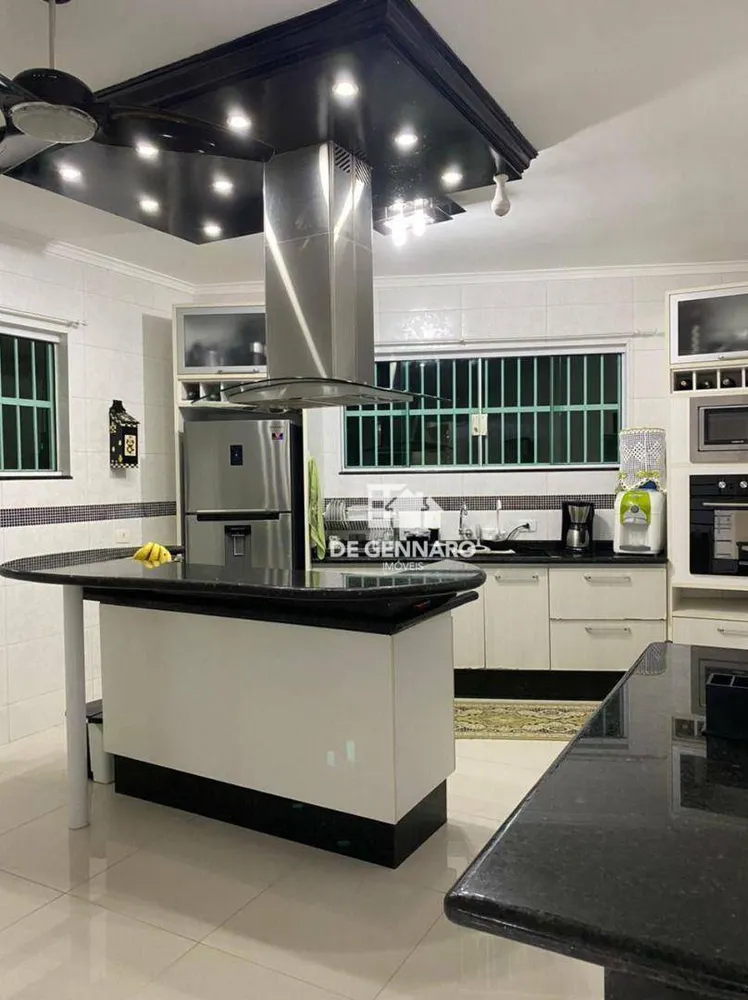 Casa, 5 quartos, 300 m² - Foto 4