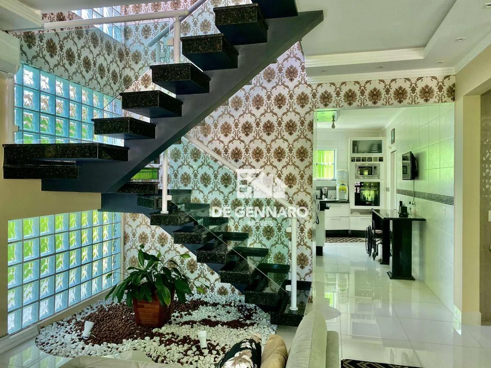 Casa, 5 quartos, 300 m² - Foto 2