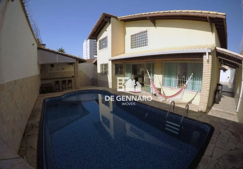 Casa, 4 quartos, 223 m² - Foto 1