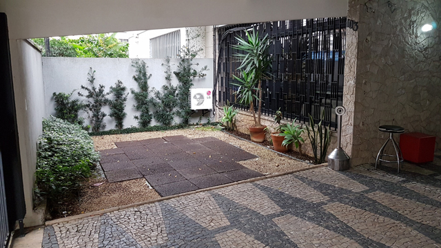 Casa Comercial à venda e aluguel com 8 quartos, 400m² - Foto 17