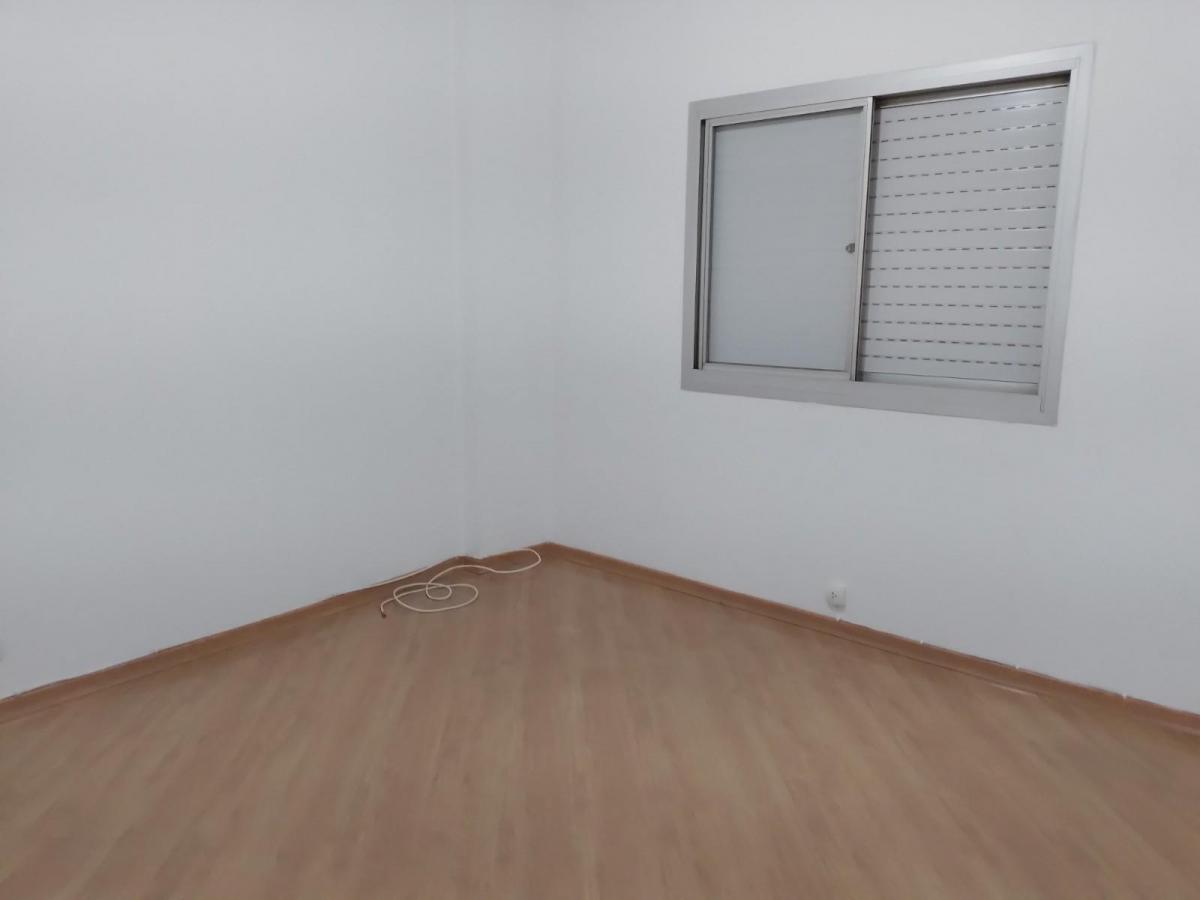 Apartamento para alugar com 2 quartos, 70m² - Foto 5