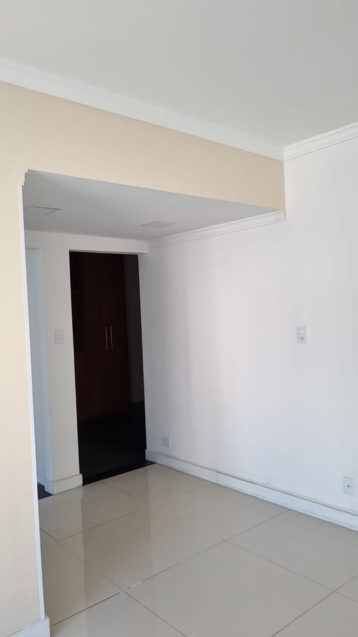 Apartamento à venda com 2 quartos, 68m² - Foto 1