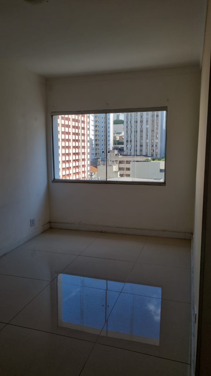 Apartamento à venda com 2 quartos, 68m² - Foto 4