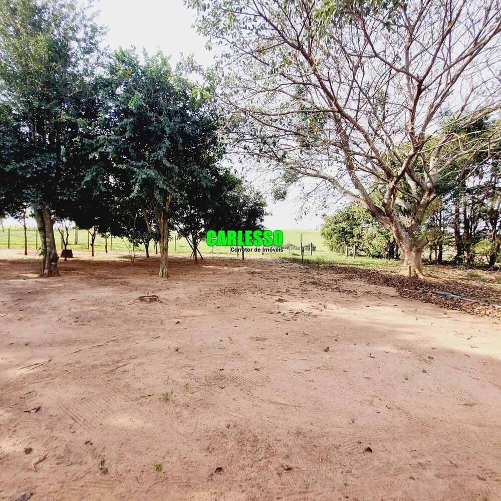 Chácara à venda com 3 quartos, 90m² - Foto 4