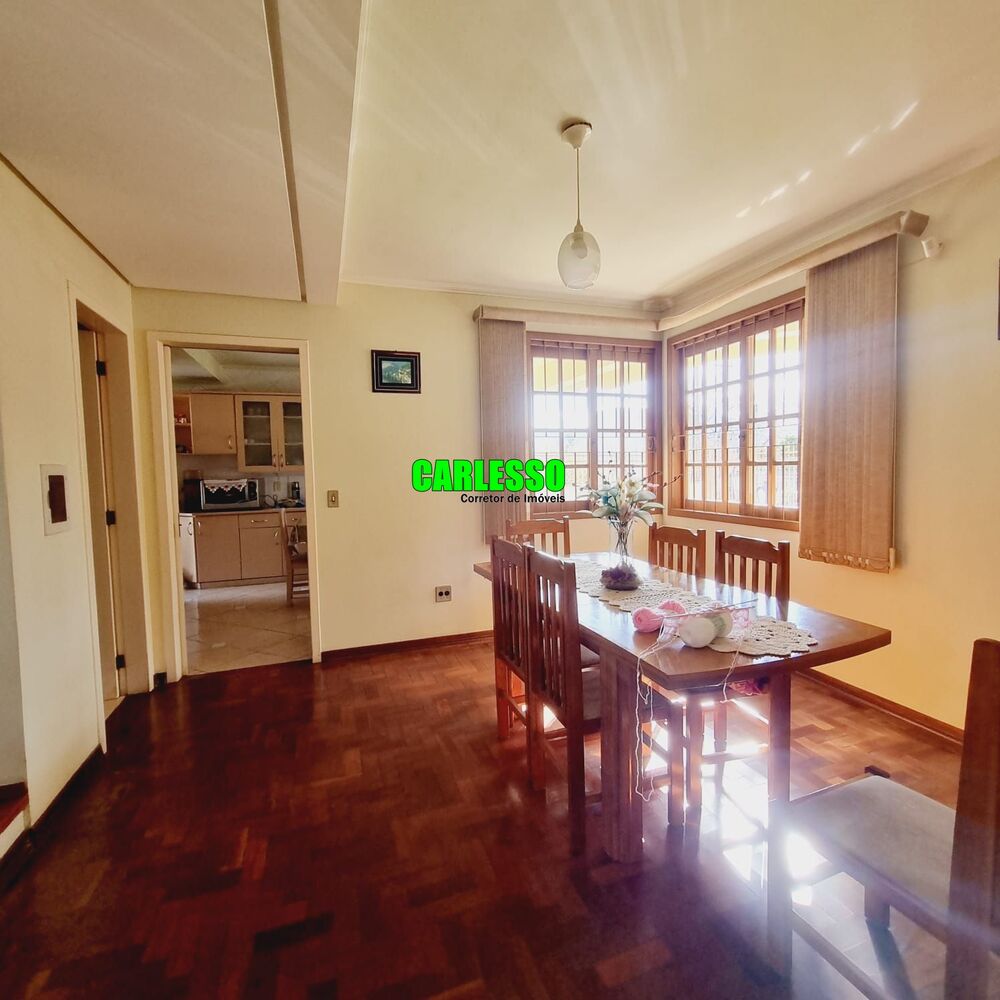 Casa, 3 quartos, 231 m² - Foto 2