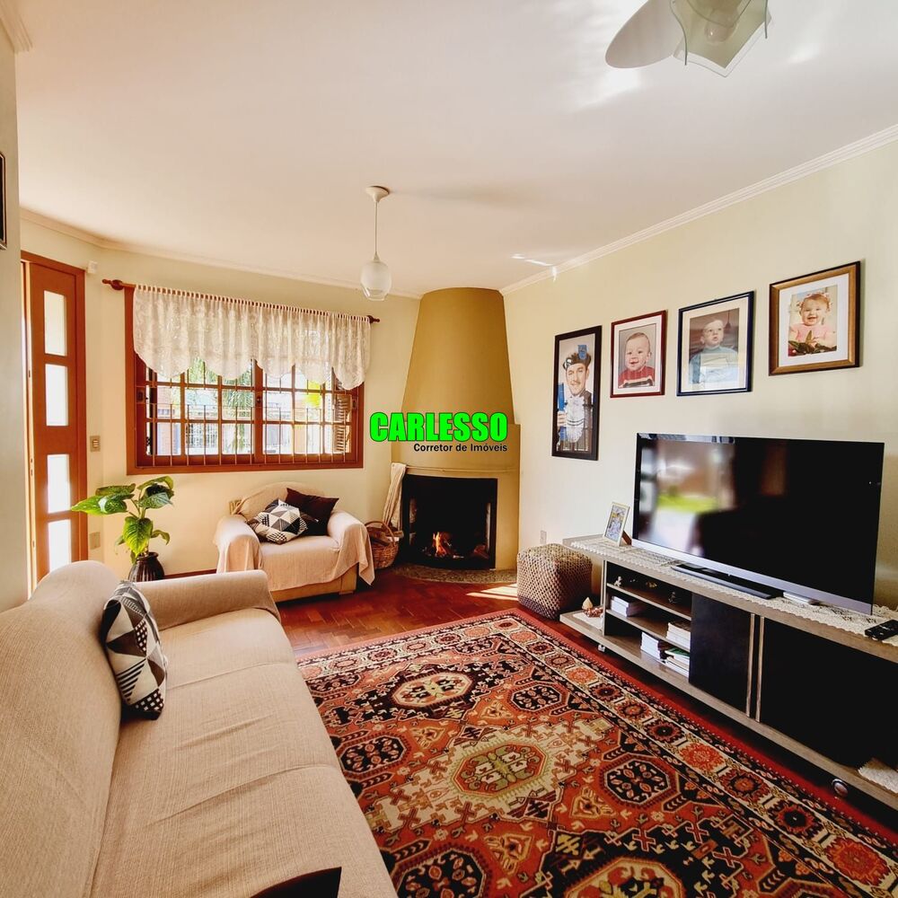 Casa, 3 quartos, 231 m² - Foto 1