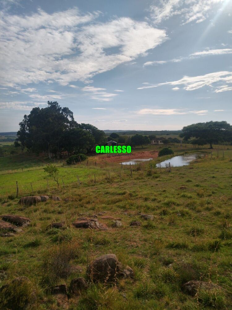 Chácara à venda com 2 quartos, 100m² - Foto 3