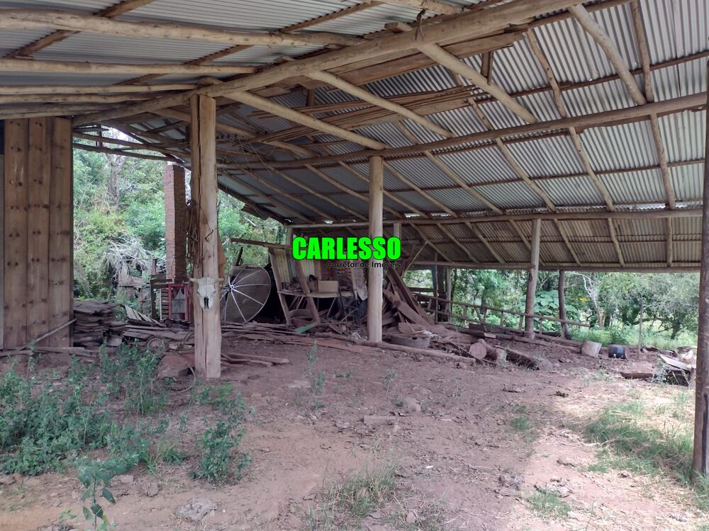 Chácara à venda com 3 quartos, 100m² - Foto 4