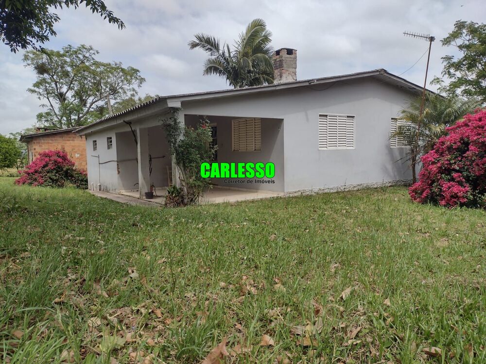 Chácara à venda com 3 quartos, 100m² - Foto 2