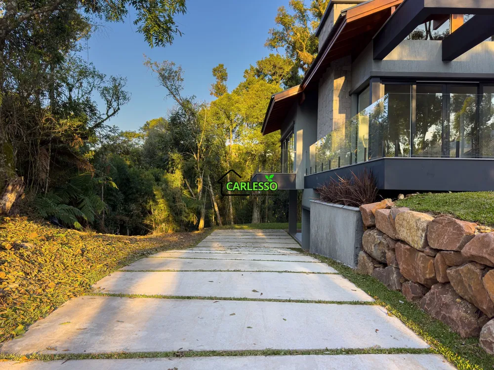 Casa, 3 quartos, 318 m² - Foto 1