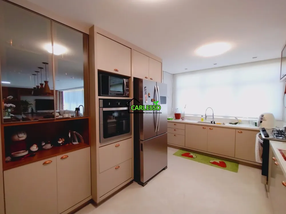 Apartamento, 3 quartos, 195 m² - Foto 1