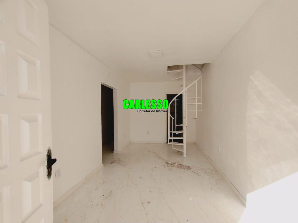 Casa à venda com 4 quartos, 153m² - Foto 2
