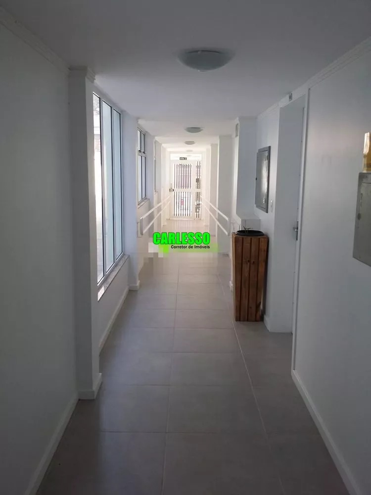 Apartamento à venda com 1 quarto, 46m² - Foto 2