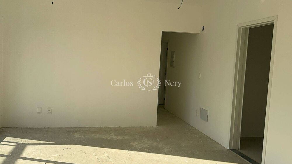 Apartamento à venda com 3 quartos, 109m² - Foto 2