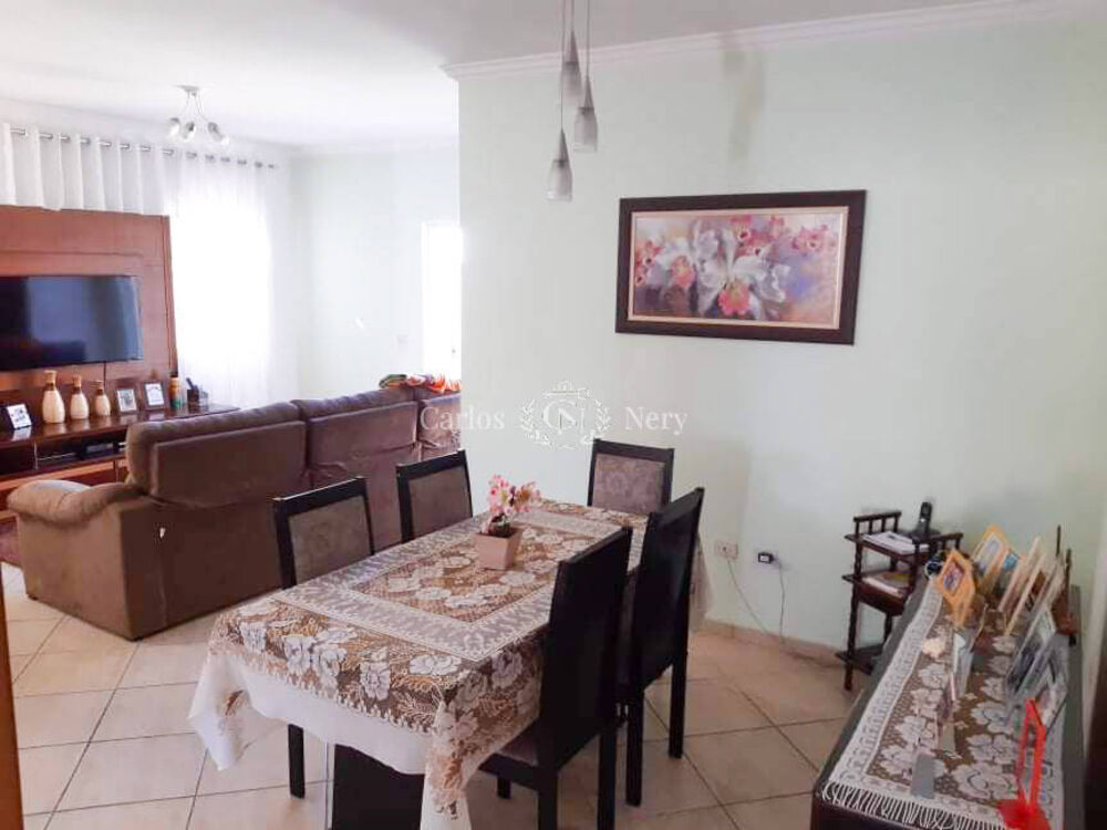 Casa à venda com 4 quartos, 220m² - Foto 4