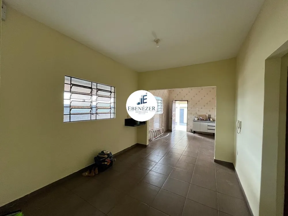 Casa, 3 quartos, 220 m² - Foto 3