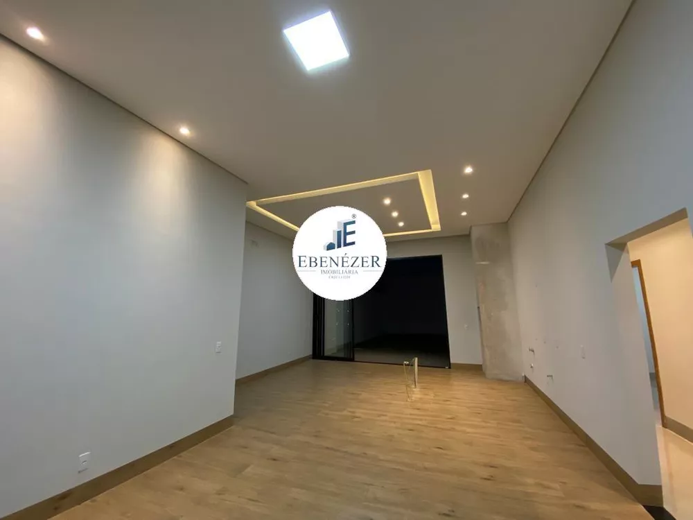 Casa à venda com 3 quartos, 360m² - Foto 4