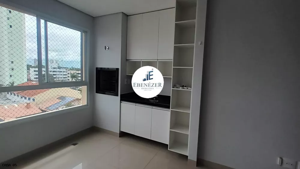 Apartamento para alugar com 3 quartos, 137m² - Foto 3