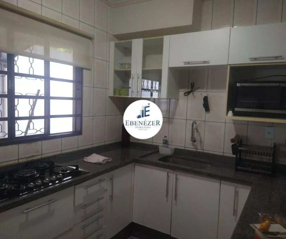 Apartamento à venda com 2 quartos, 70m² - Foto 2