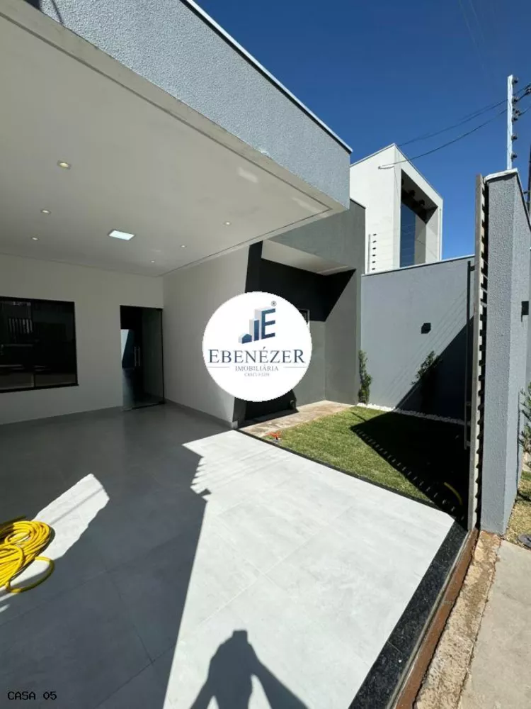 Casa à venda com 2 quartos, 130m² - Foto 2