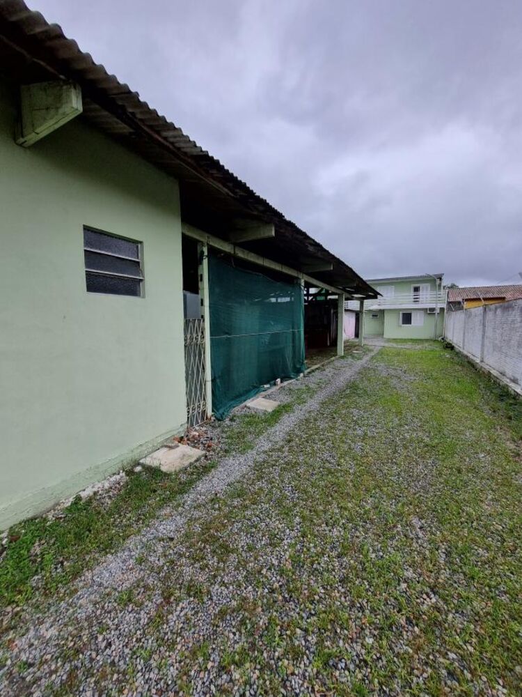 Casa à venda com 5 quartos, 335m² - Foto 4
