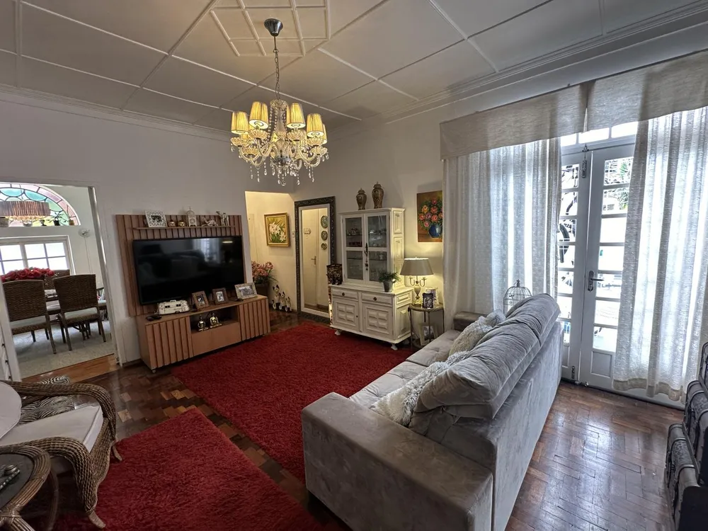 Casa, 4 quartos, 177 m² - Foto 1