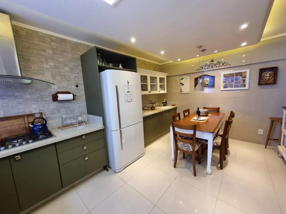 Apartamento, 3 quartos, 262 m² - Foto 6