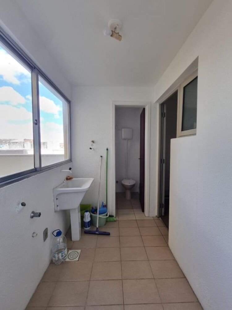 Apartamento à venda com 2 quartos, 85m² - Foto 4