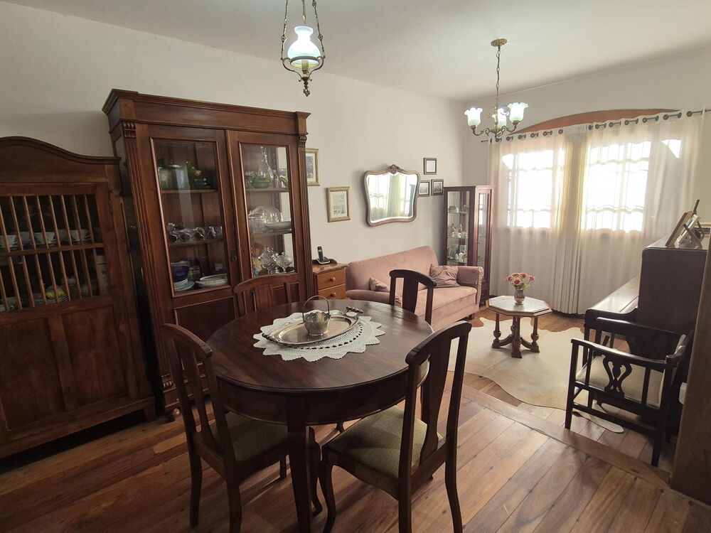 Casa, 3 quartos, 234 m² - Foto 2