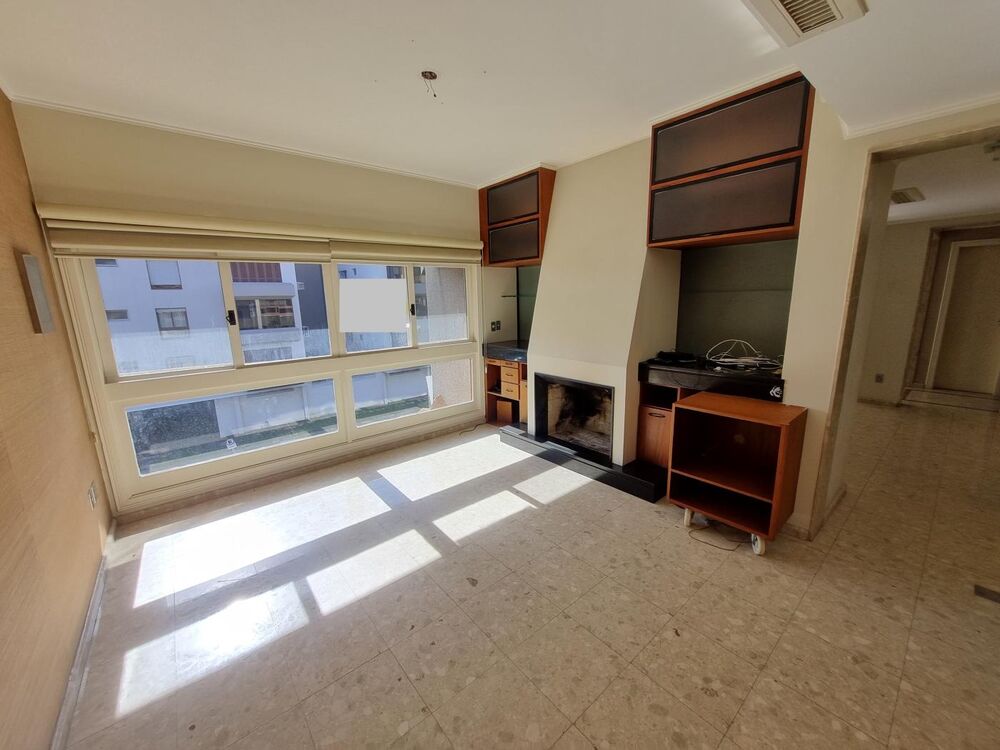 Apartamento à venda com 3 quartos, 300m² - Foto 2