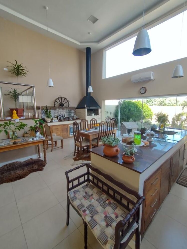 Casa, 3 quartos, 250 m² - Foto 3
