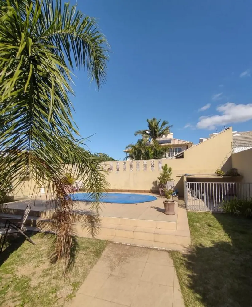 Casa, 3 quartos, 250 m² - Foto 13