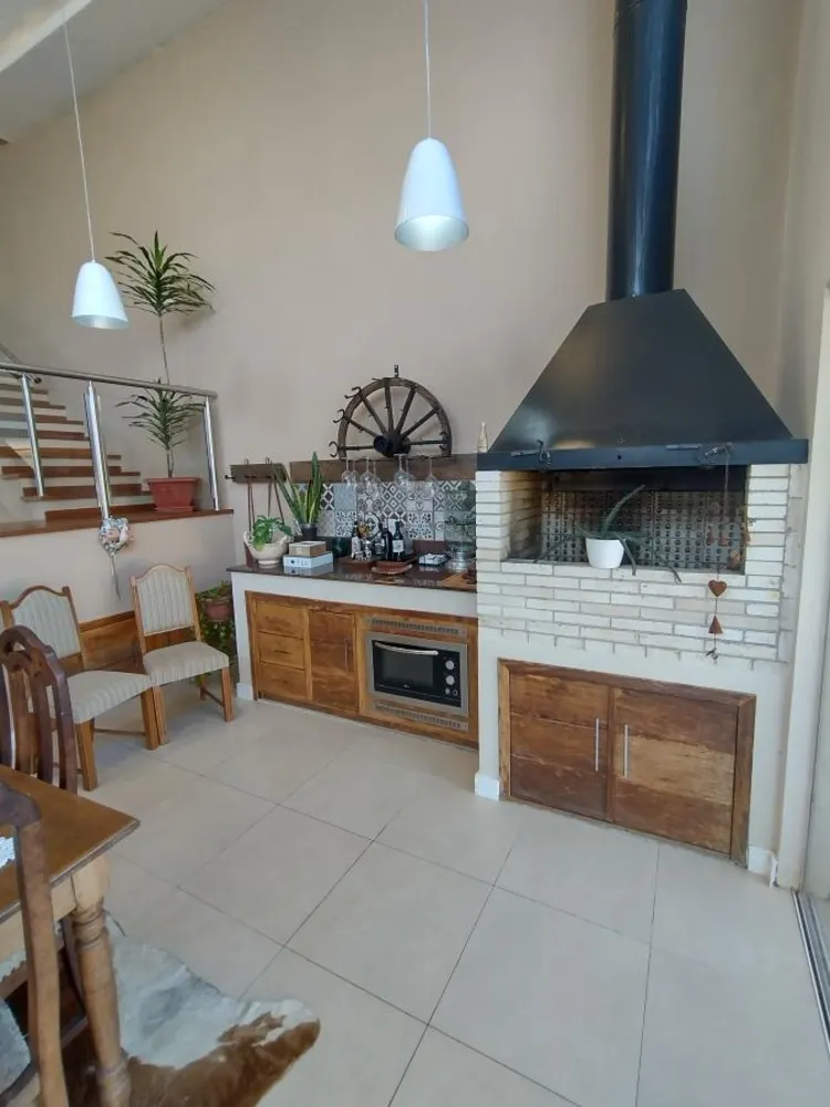 Casa, 3 quartos, 250 m² - Foto 3