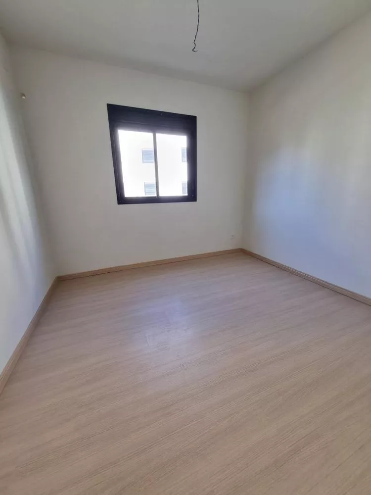 Apartamento à venda com 2 quartos, 55m² - Foto 4