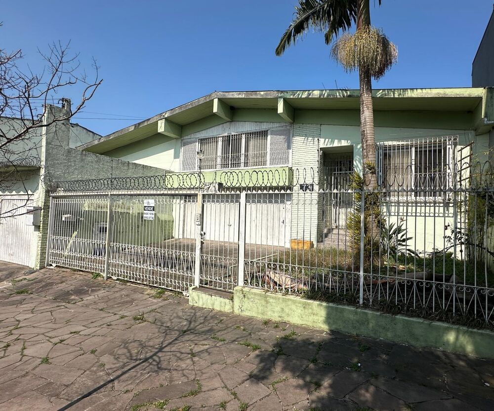 Casa, 4 quartos, 236 m² - Foto 1