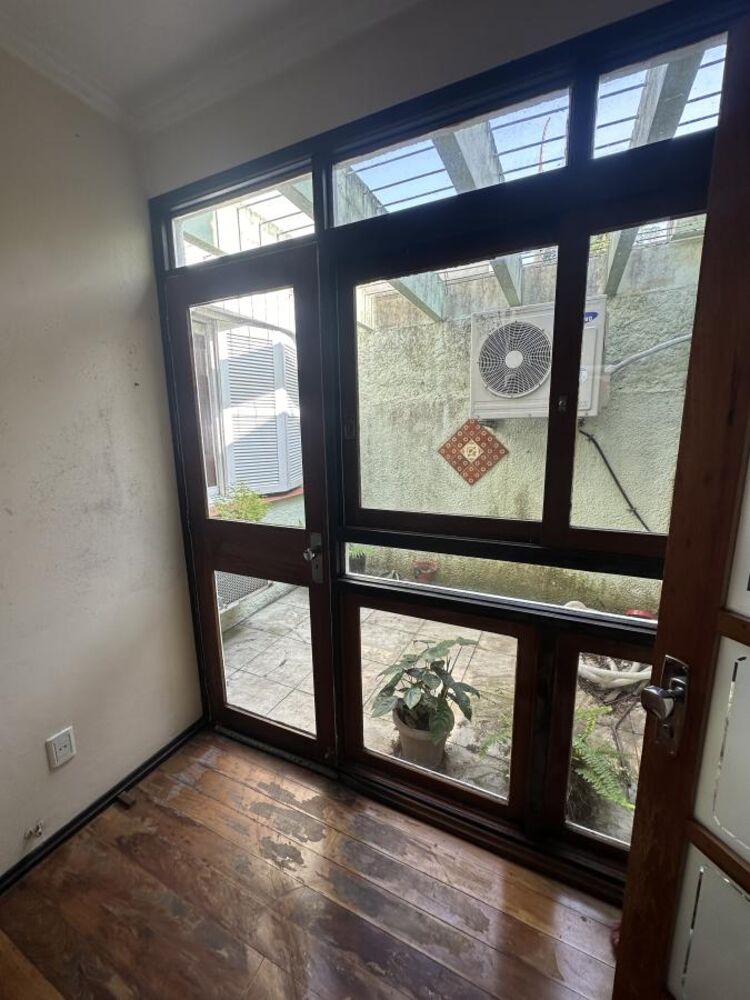 Casa, 4 quartos, 236 m² - Foto 2