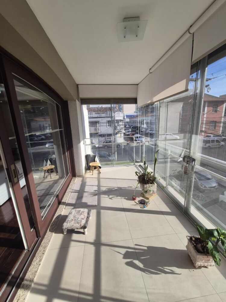 Apartamento, 3 quartos, 158 m² - Foto 1