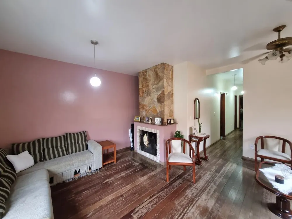 Casa, 3 quartos, 250 m² - Foto 2
