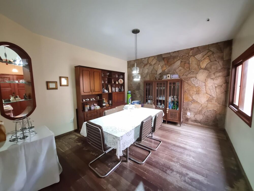 Casa, 3 quartos, 250 m² - Foto 1