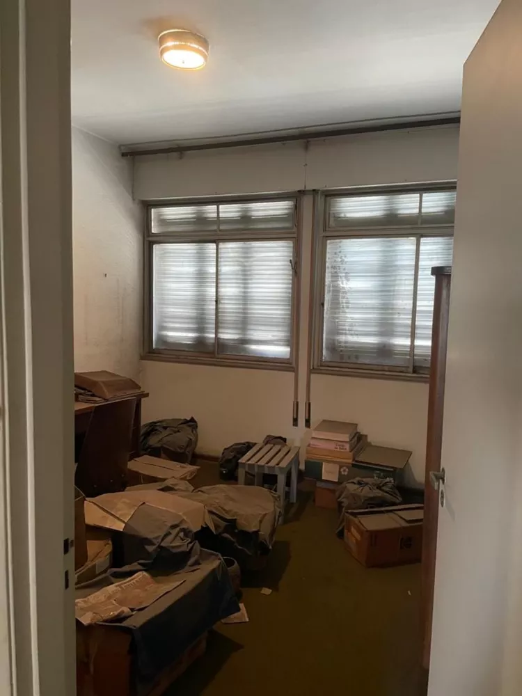 Apartamento à venda com 3 quartos, 140m² - Foto 3