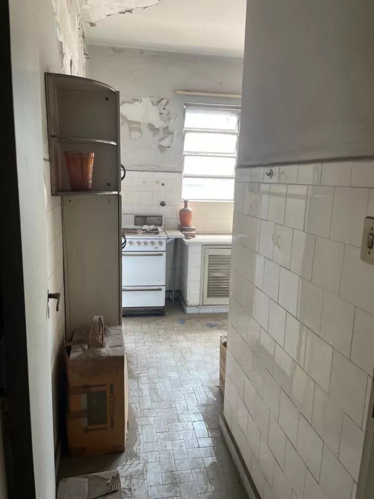 Apartamento à venda com 3 quartos, 140m² - Foto 1