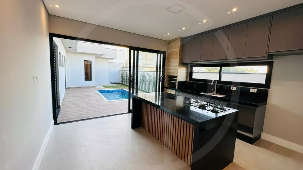 Casa, 3 quartos, 308 m² - Foto 1