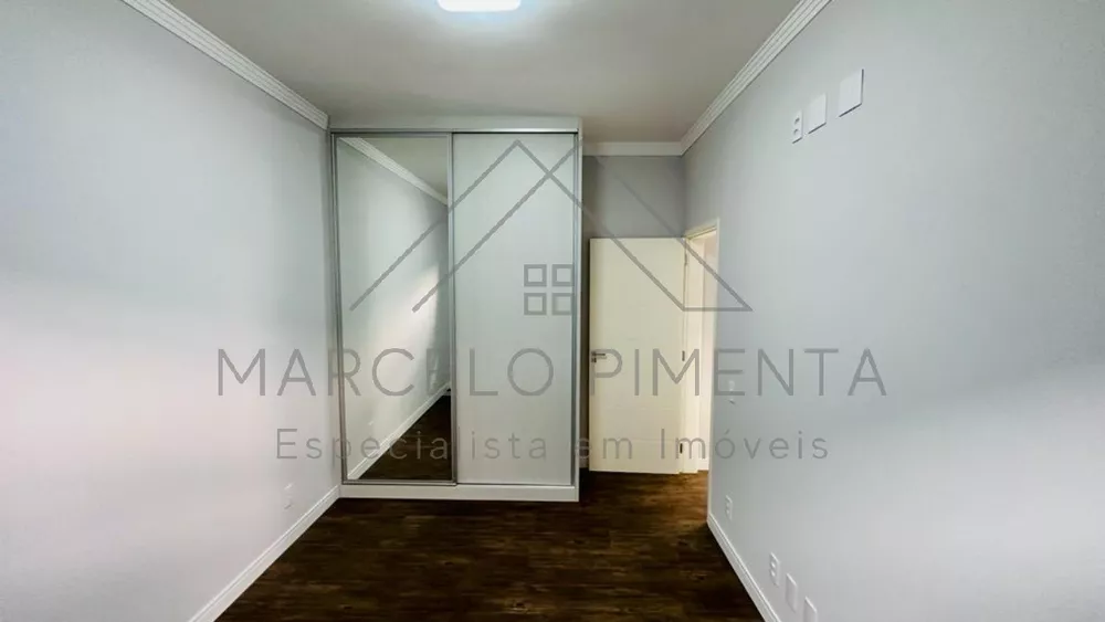 Casa à venda com 3 quartos, 300m² - Foto 4