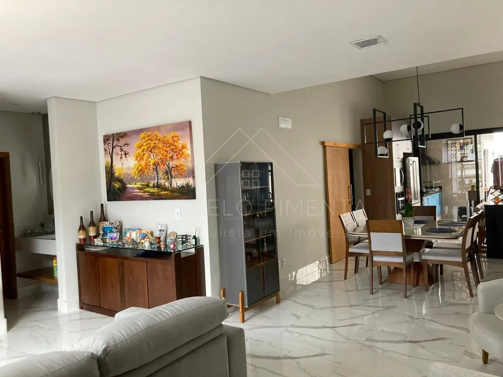 Casa, 4 quartos, 253 m² - Foto 2