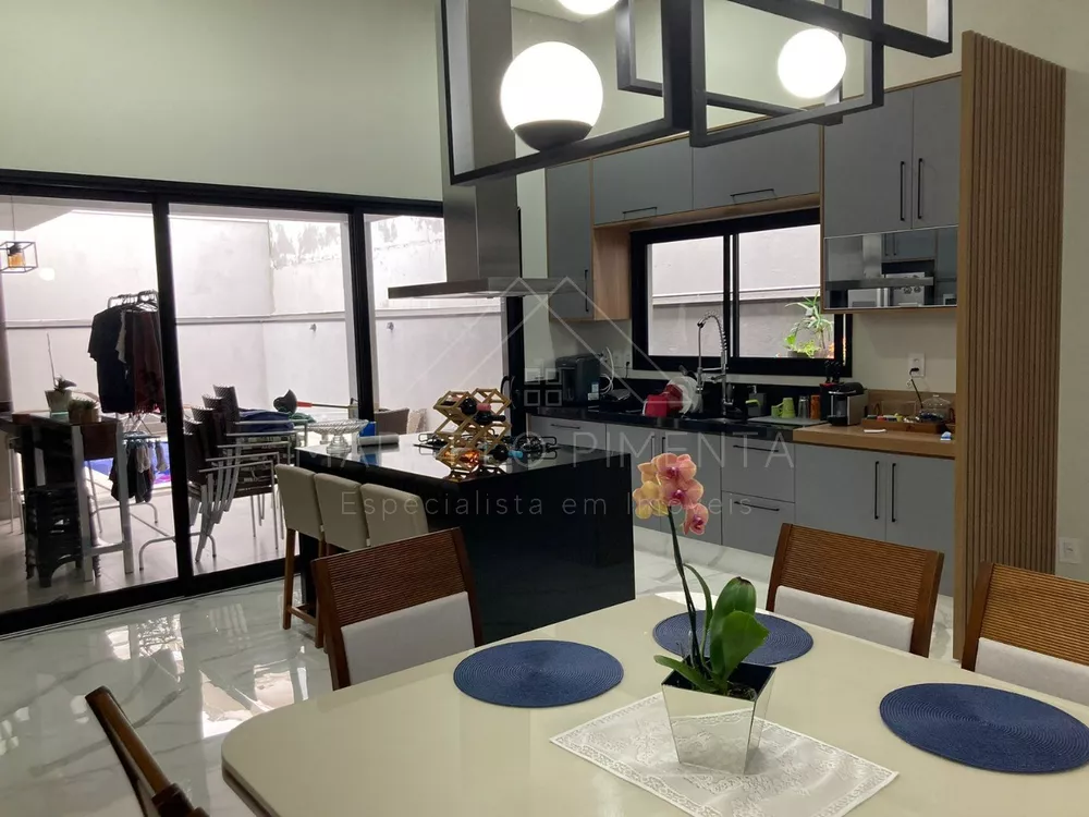 Casa, 4 quartos, 253 m² - Foto 2