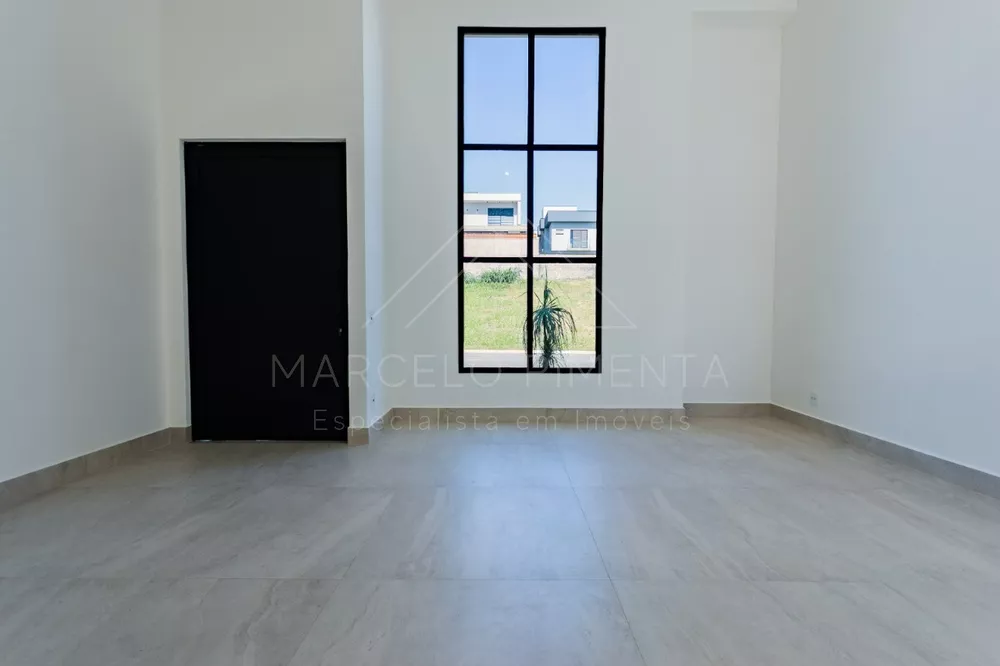 Casa à venda com 3 quartos, 300m² - Foto 3