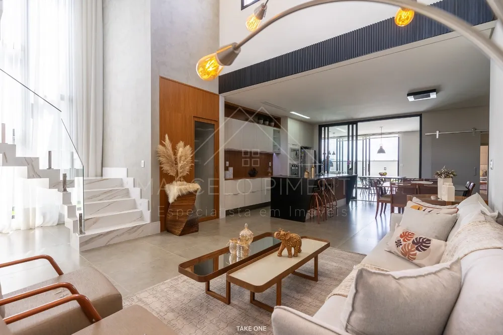Casa, 4 quartos, 353 m² - Foto 2
